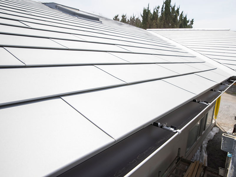 軽量屋根材「カルバニウム鋼板」と「ジンカリウム鋼板」は現在一番人気の屋根材です