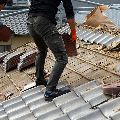 神奈川県横浜市青葉区の外壁塗装、屋根工事専門の株式会社丸親がお手伝いする屋根工事